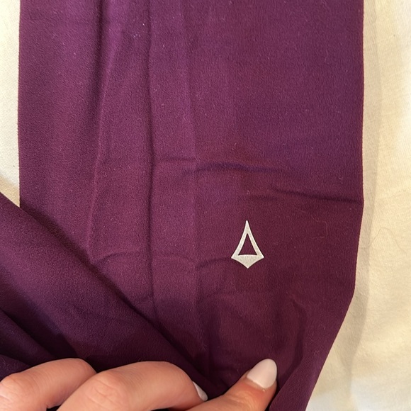 Ivviva Purple Leggings - Picture 2 of 3